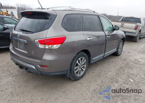 2014 Nissan Pathfinder Platinum/S/Sl/Sv z USA, uszkodzony, nr VIN 5N1AR2MM6EC707740